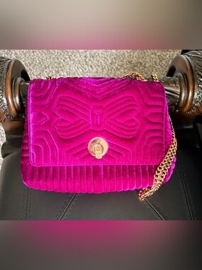 Ted Baker Fuchsia Quilted Velvet Shoulder Bag with Gold Chain